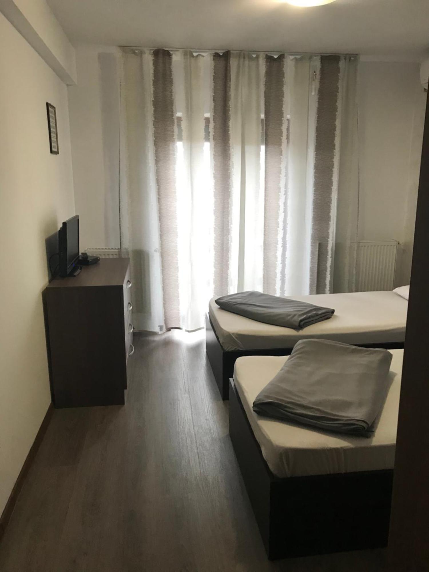 Casa Mario Hotel Galati  Bagian luar foto
