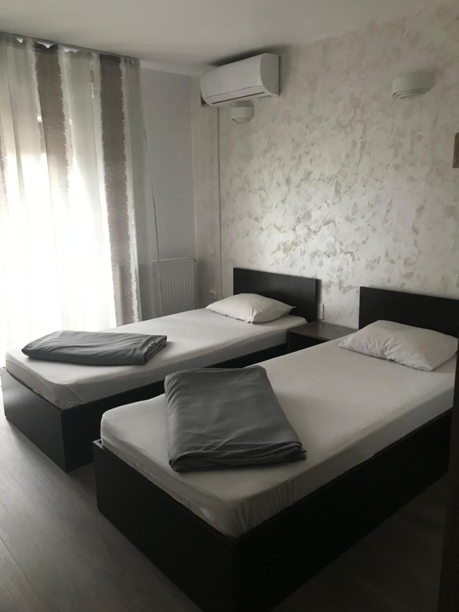 Casa Mario Hotel Galati  Bagian luar foto