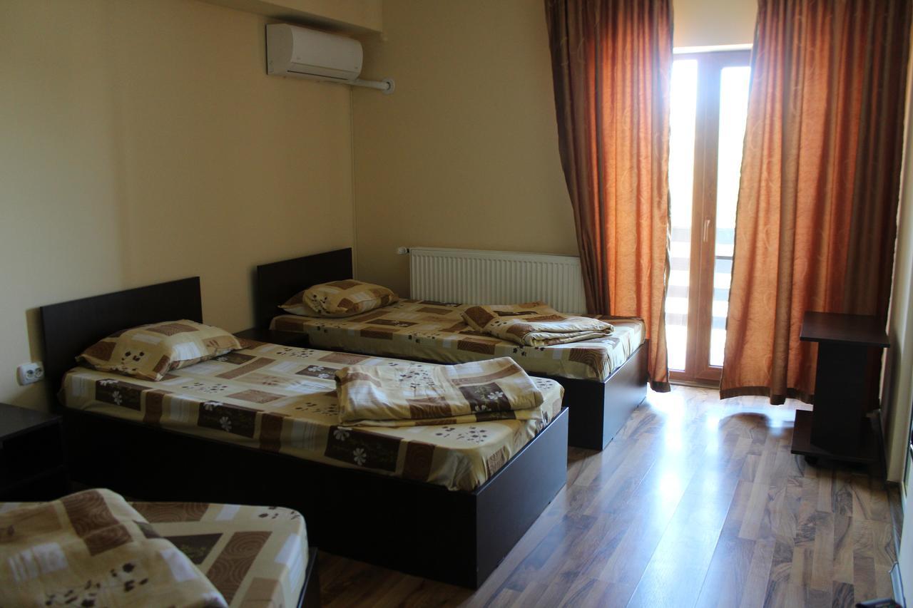 Casa Mario Hotel Galati  Bagian luar foto