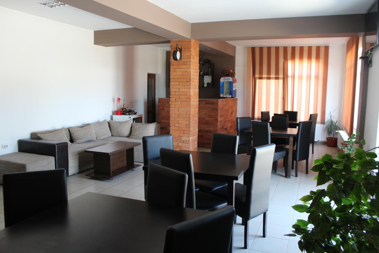 Casa Mario Hotel Galati  Bagian luar foto