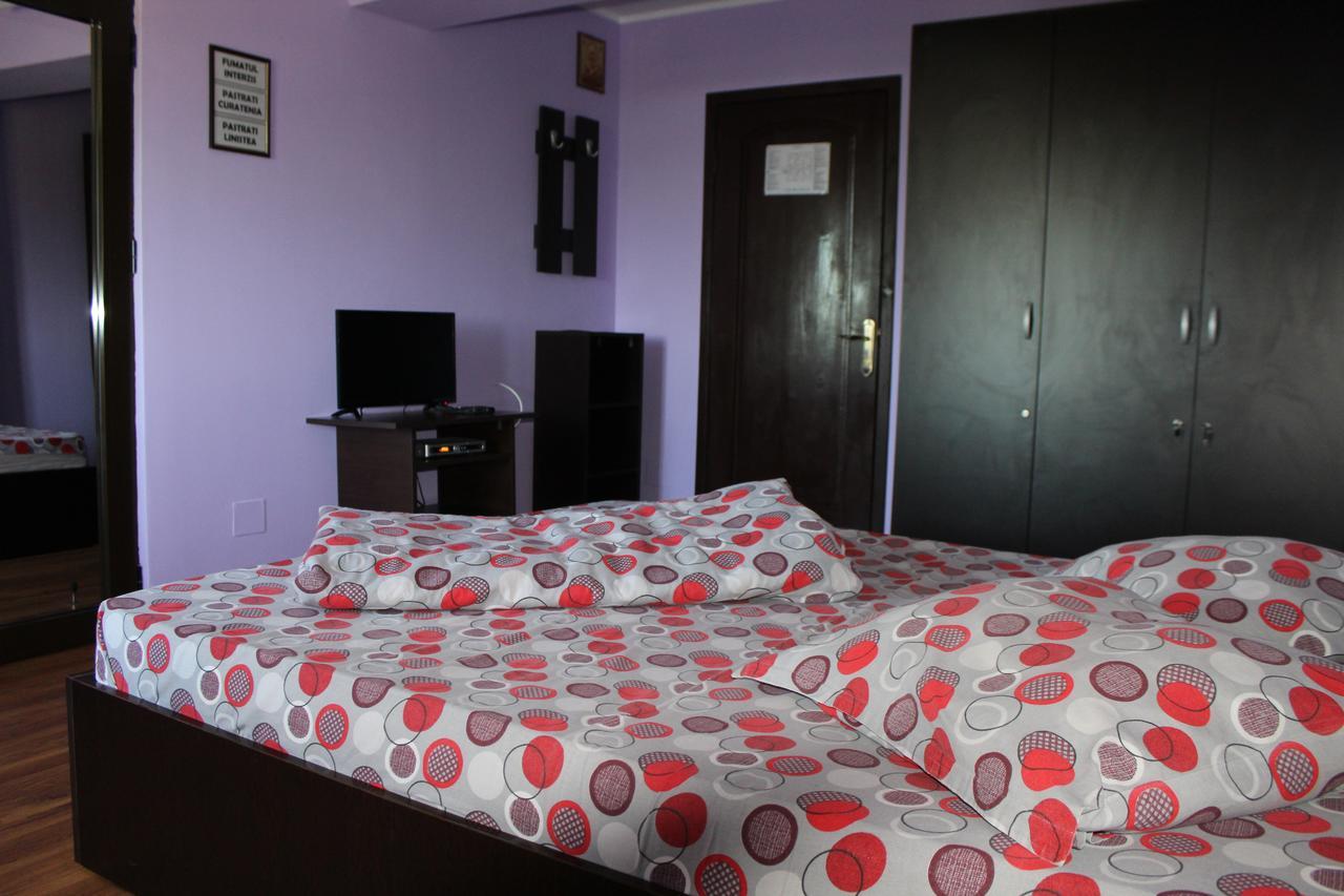 Casa Mario Hotel Galati  Bagian luar foto